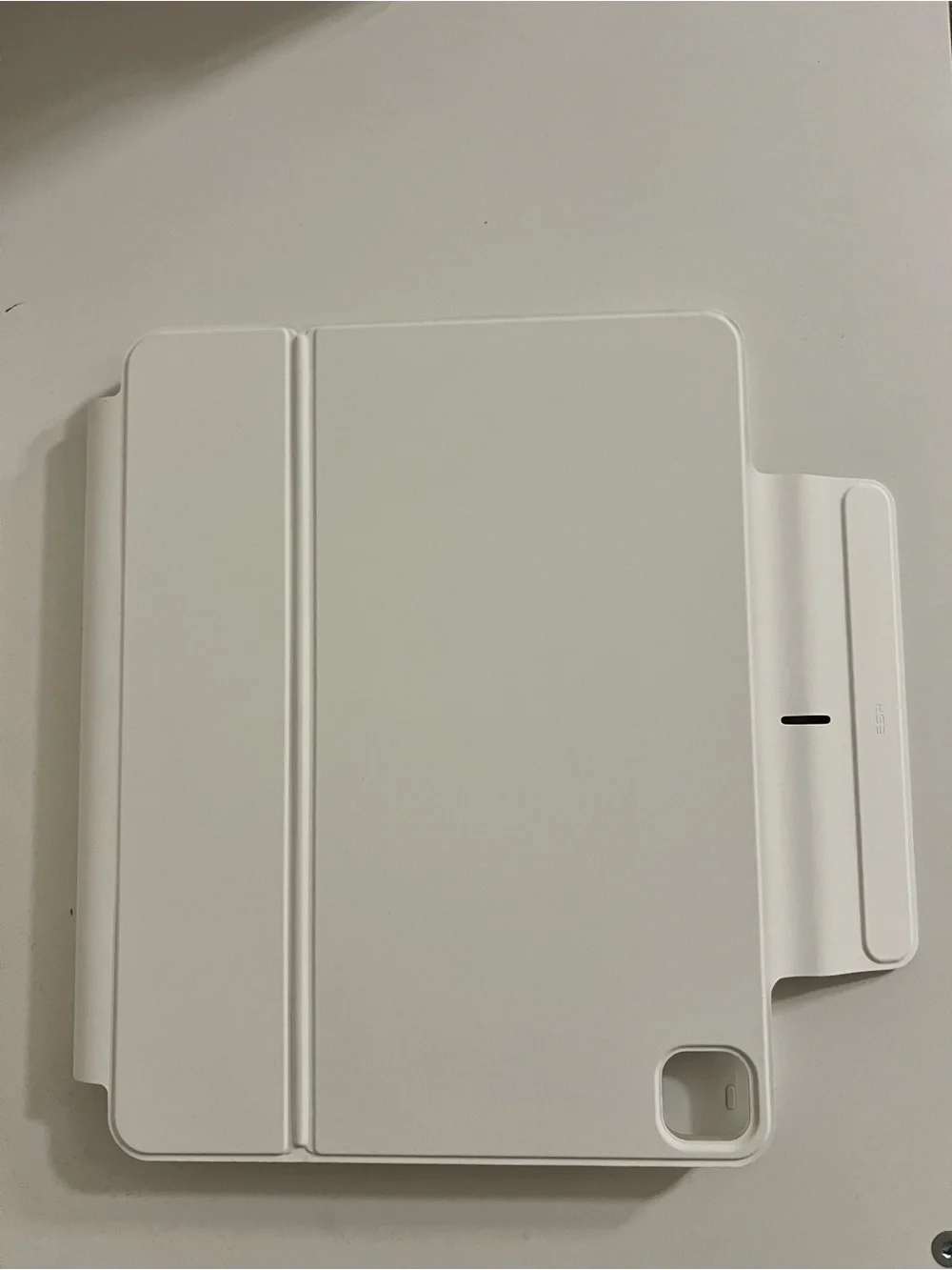 Esr magnetic keyboard